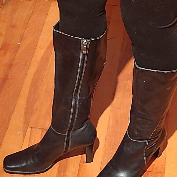 Anne Klein black leather boots - Picture 4 of 6